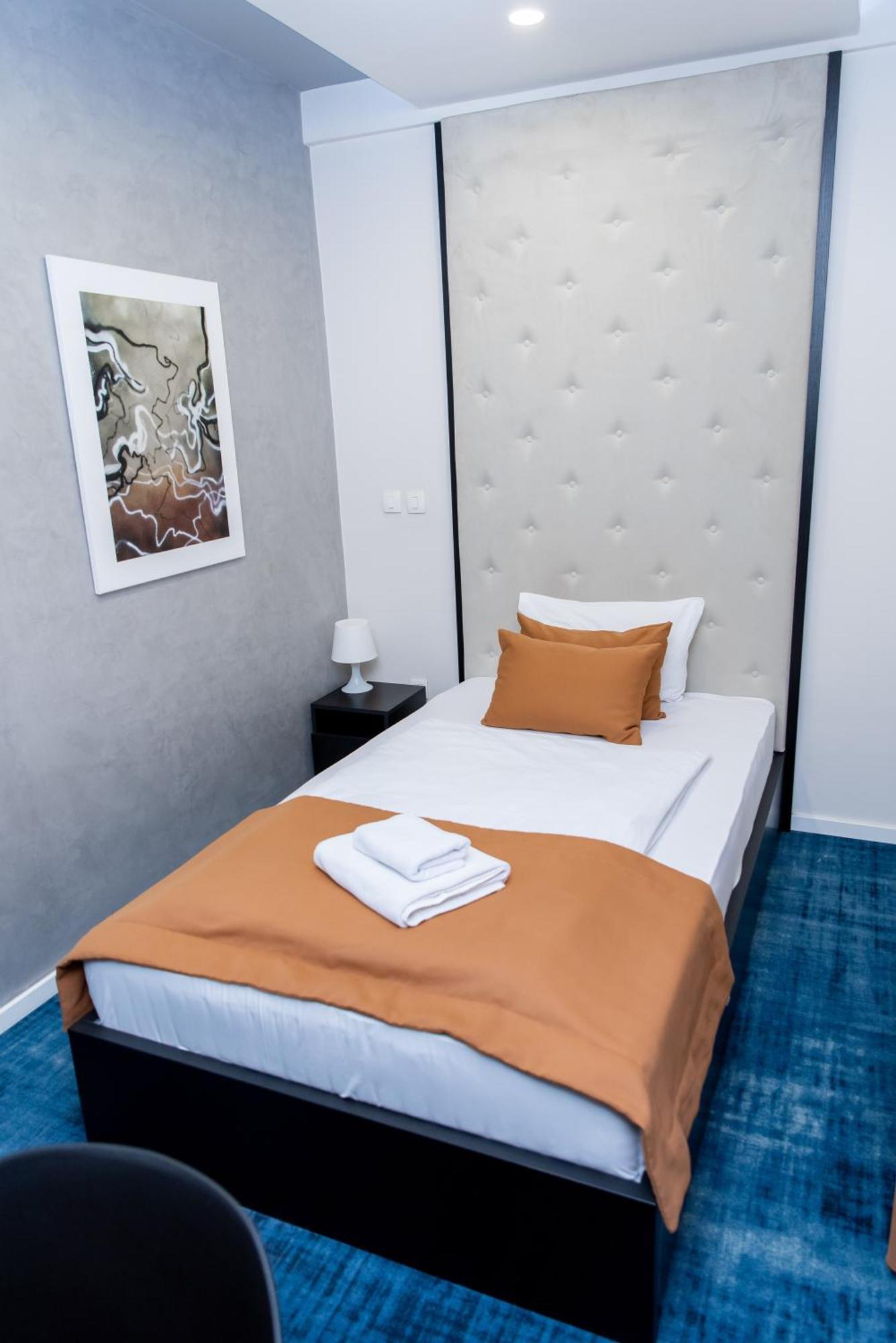 Hotel Biss Зеница Экстерьер фото