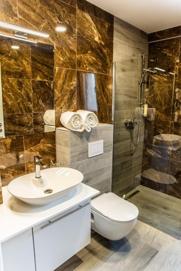 Hotel Biss Зеница Экстерьер фото